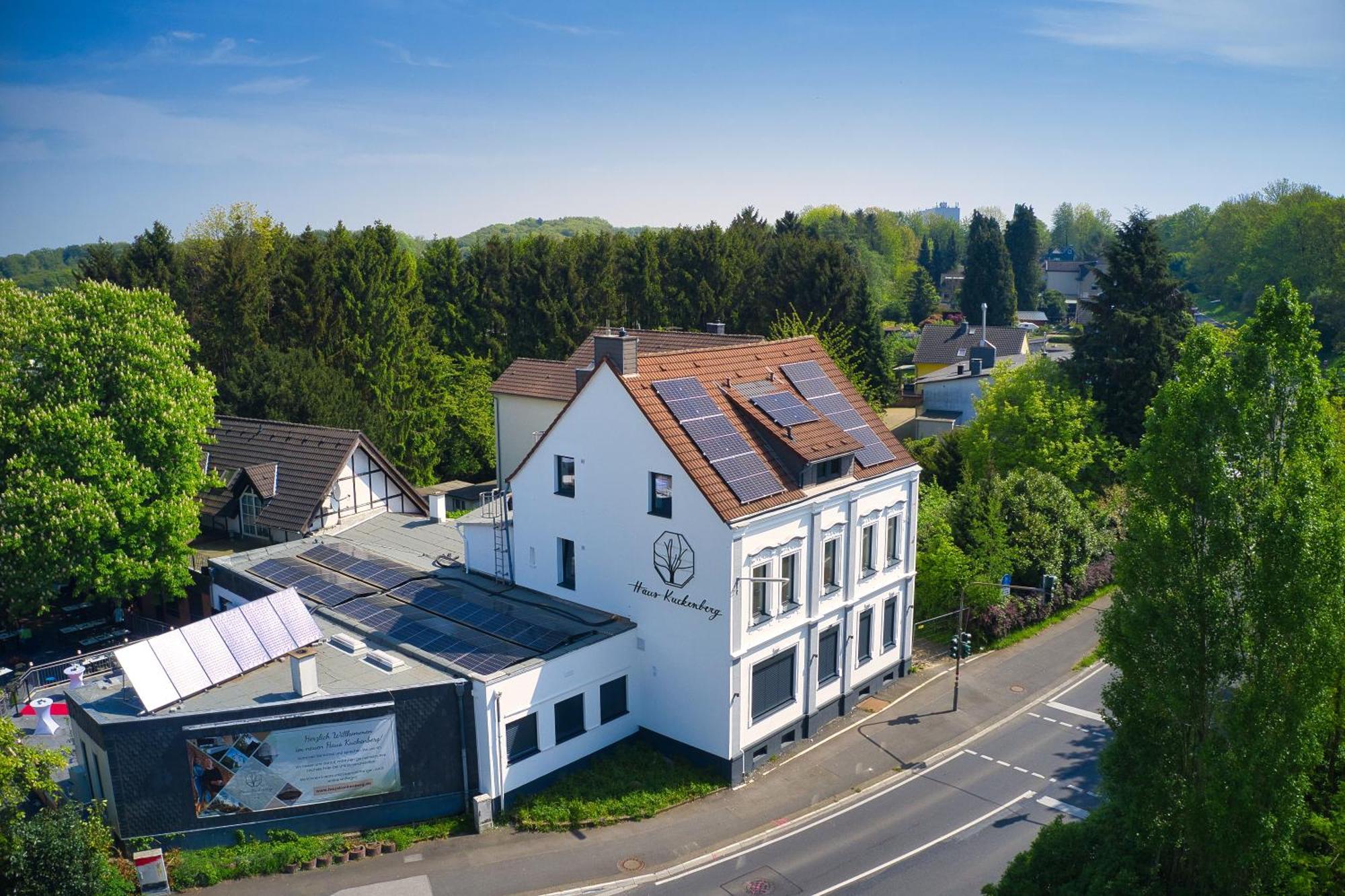 Haus Kuckenberg Hotell Burscheid Exteriör bild